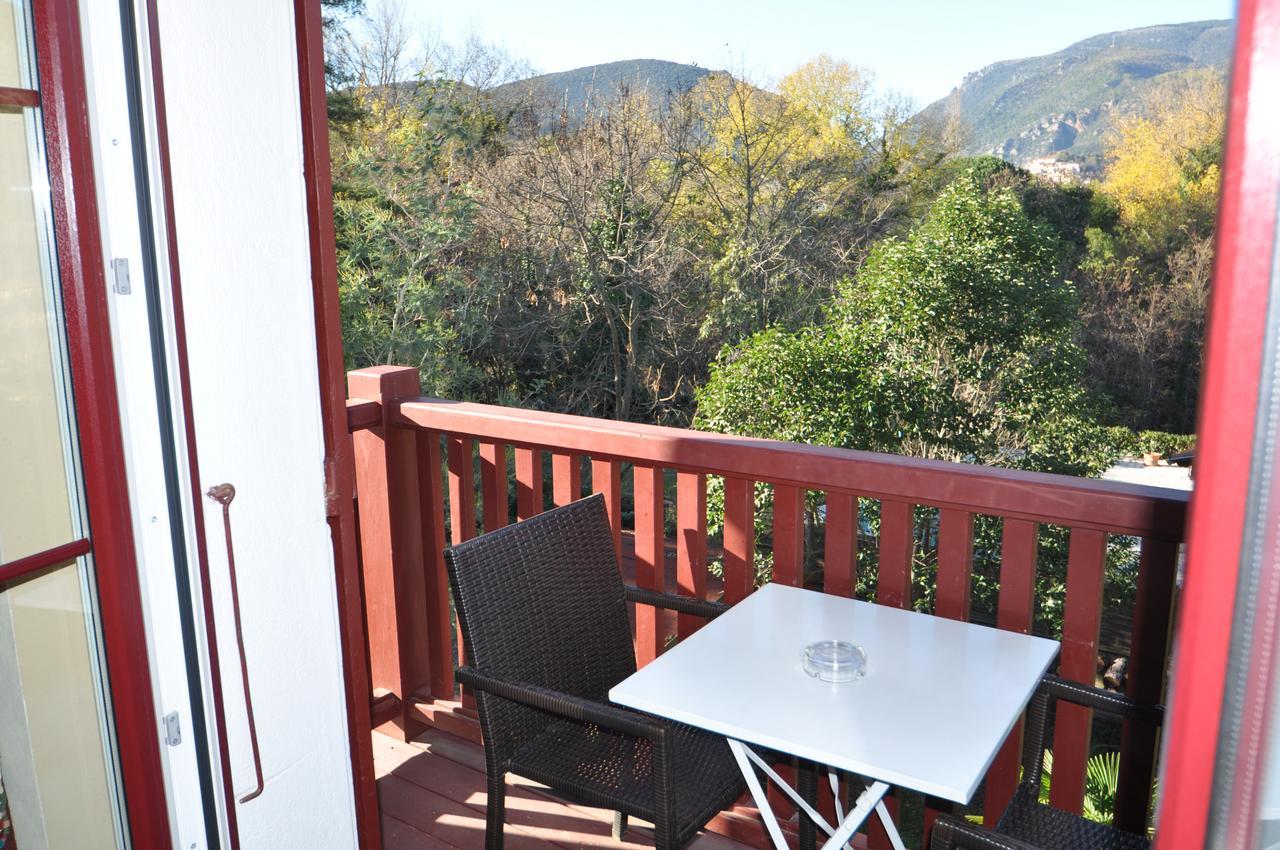 La Villa Du Parc Prades  Szoba fotó